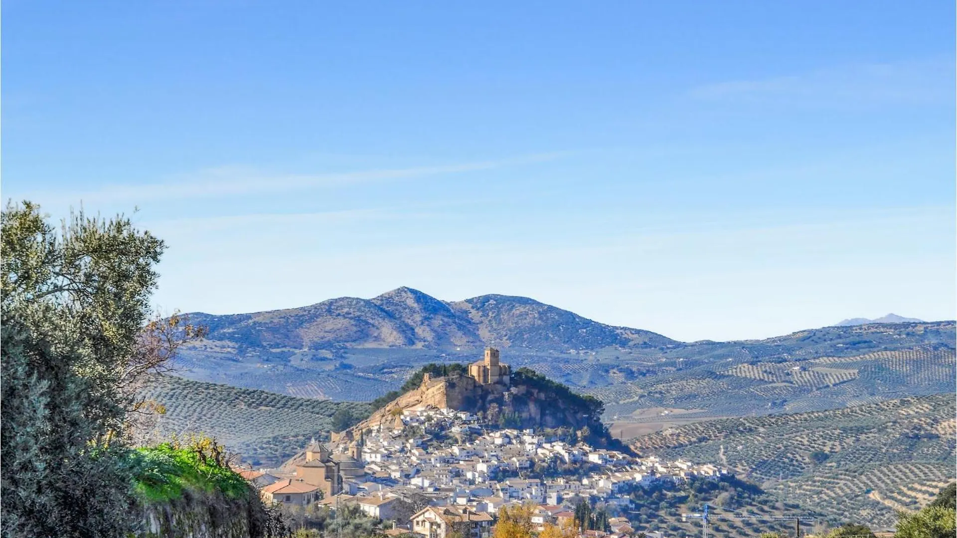 Amazing Apartment In Monterio With Kitchenette Montefrio